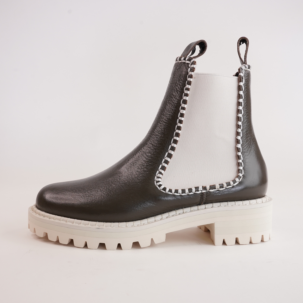 Dodge Khaki Leather Ankle Boots - BRESLEY | Shouz