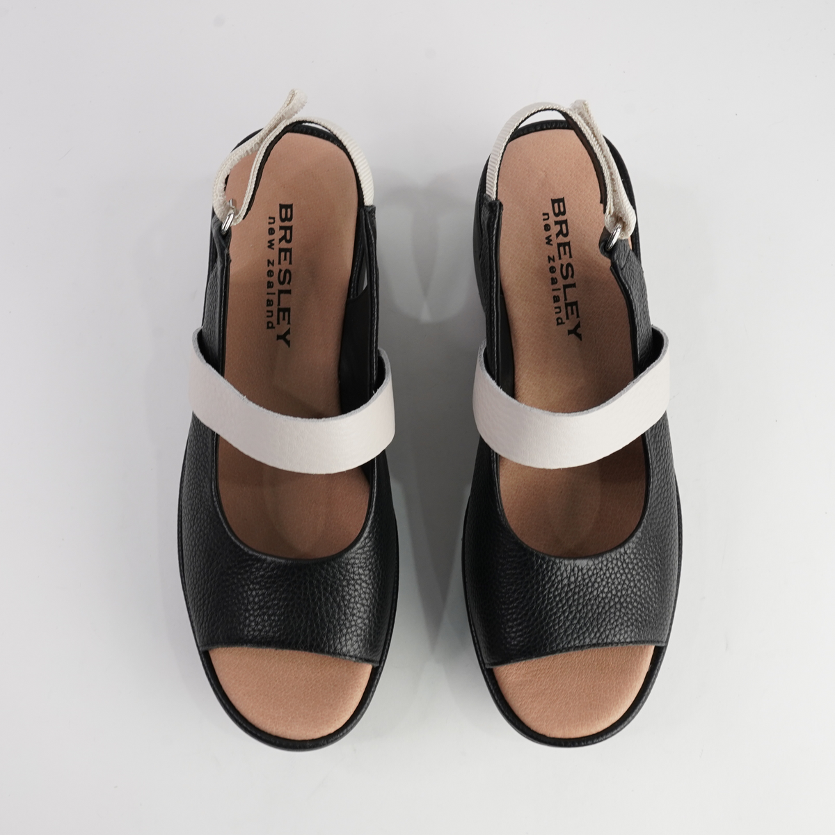 Pollen Black/ Bone Leather Sandals - BRESLEY | Shouz