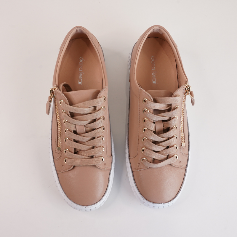 Jonza Latte Leather Sneakers