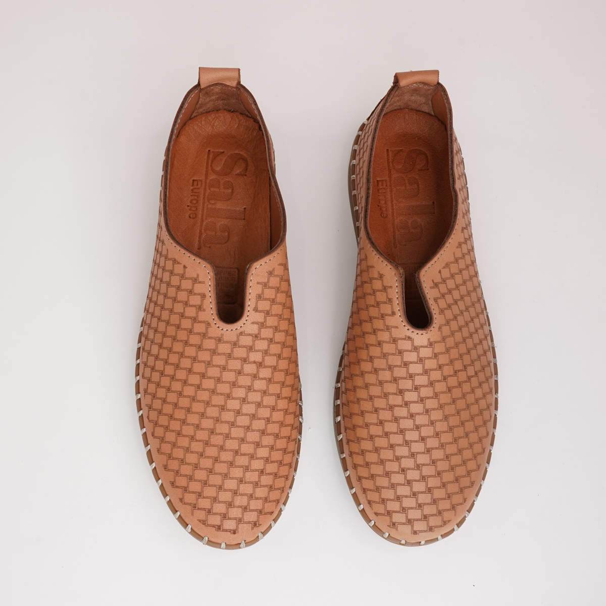 Lassy Coconut Leather Sneakers - SALA | Shouz