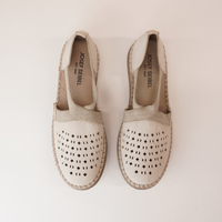 Soffie 44 Off White Leather Flats