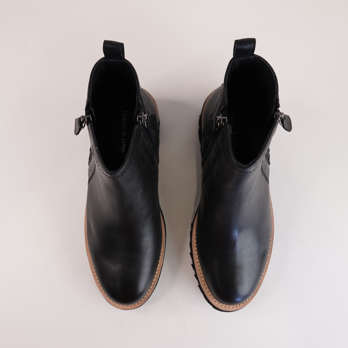 Waizey Black Leather Ankle Boots - DJANGO AND JULIETTE | Shouz