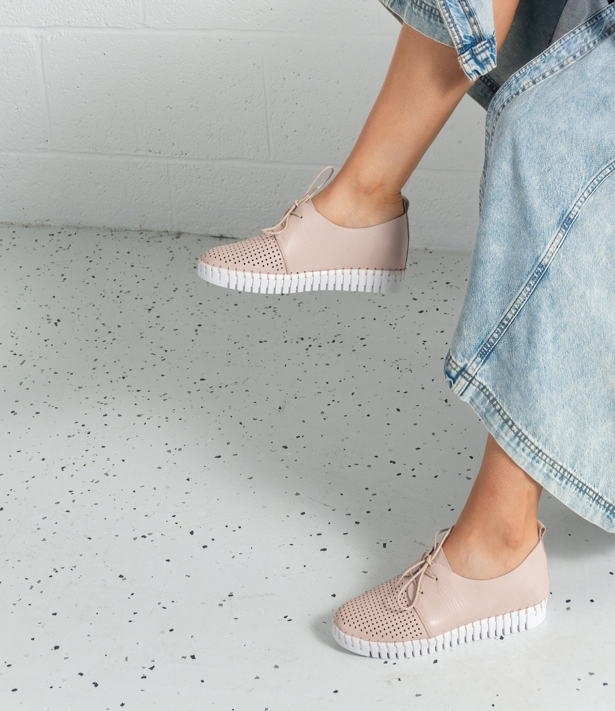 Huston Rose Leather Sneakers - DJANGO AND JULIETTE | Shouz
