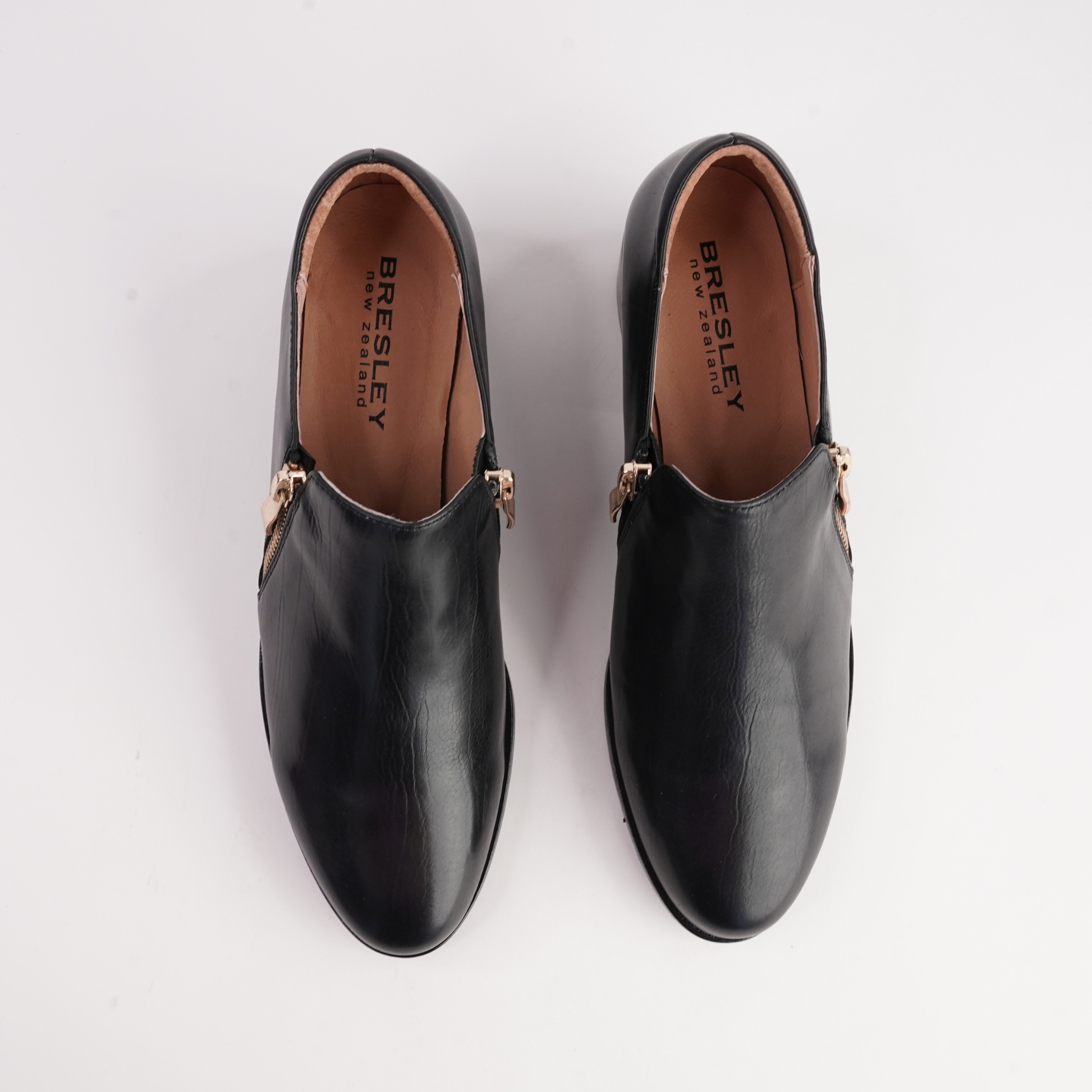 Dartmouth Black/ Black Heels - BRESLEY | Shouz