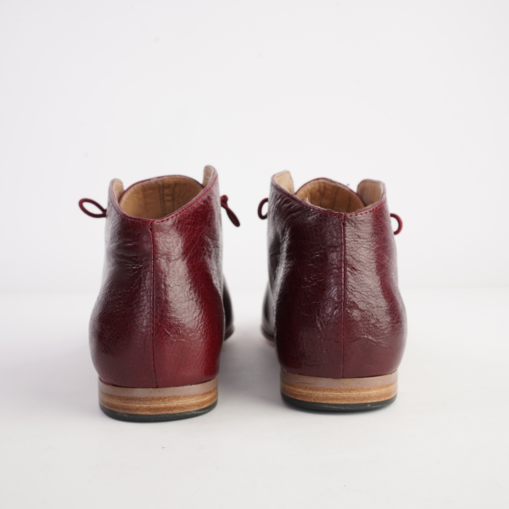 Ujala Pinot Polish Leather Flats - DJANGO AND JULIETTE | Shouz