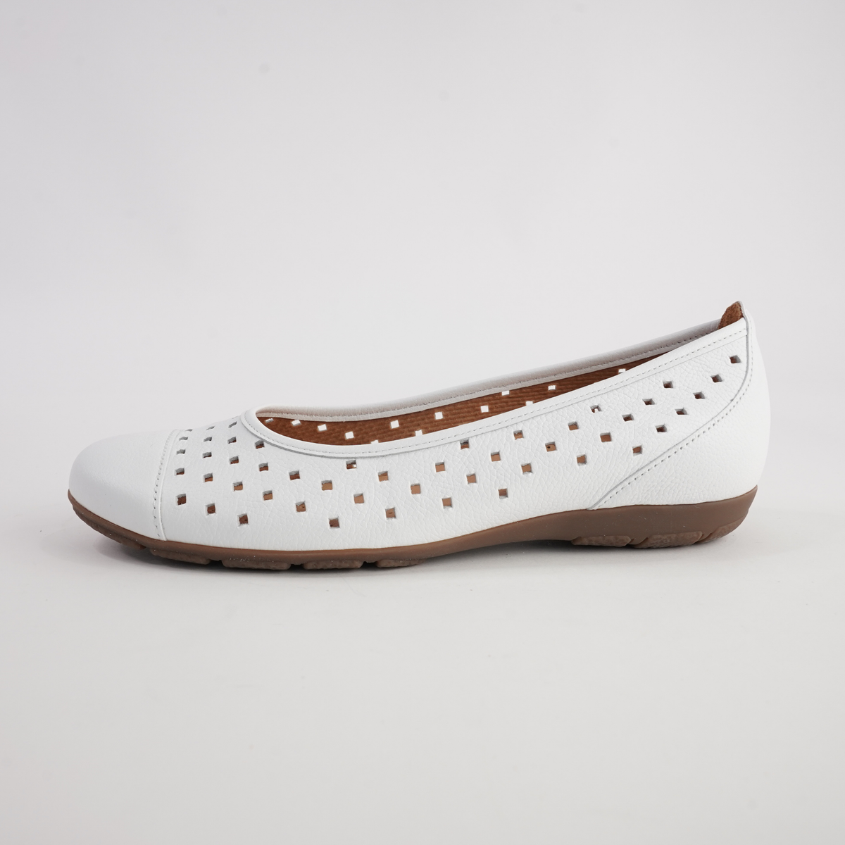 Skylar White Leather Ballet Flats - GABOR | Shouz