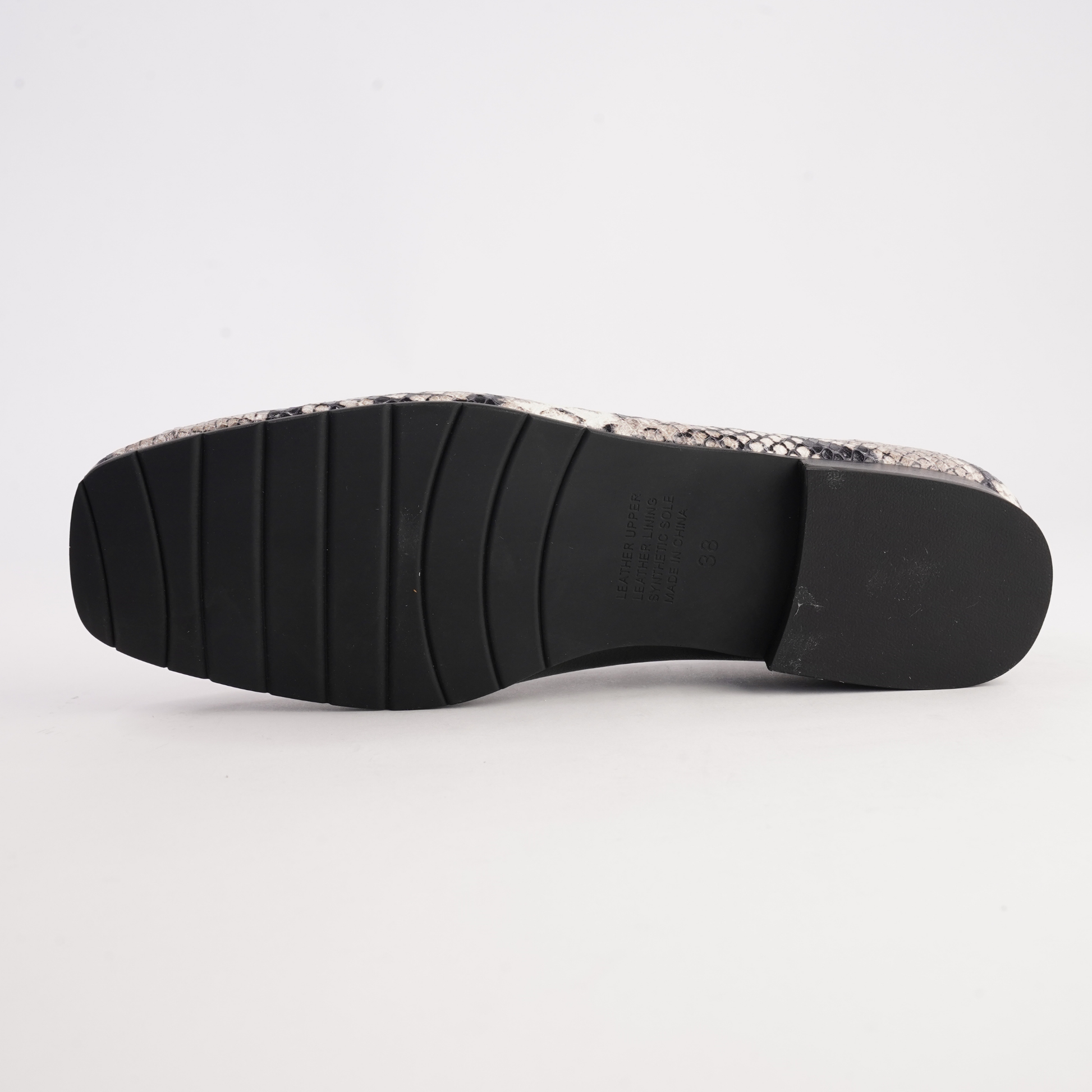 Paydes Black White Snake/ Black Leather Flats - DJANGO AND JULIETTE | Shouz