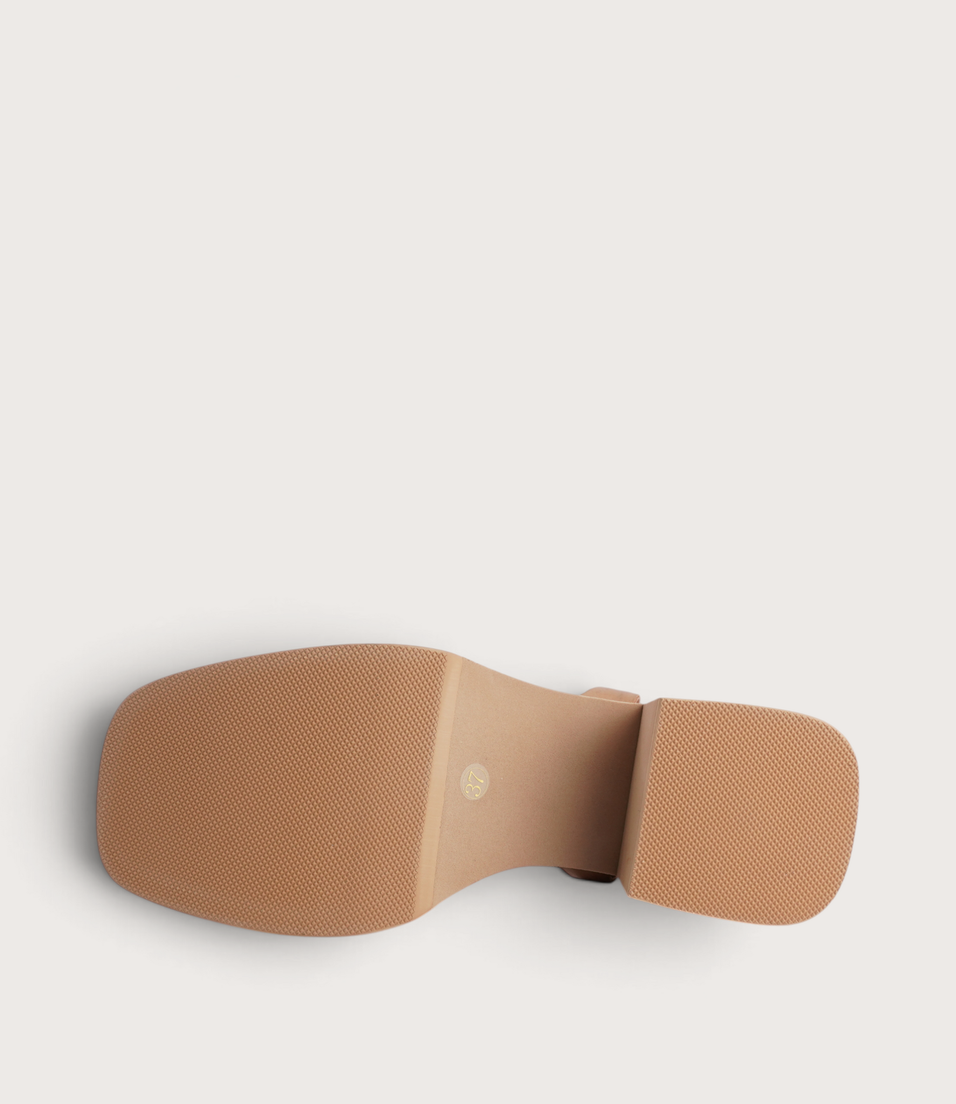 Jerseys Tan Leather Heels