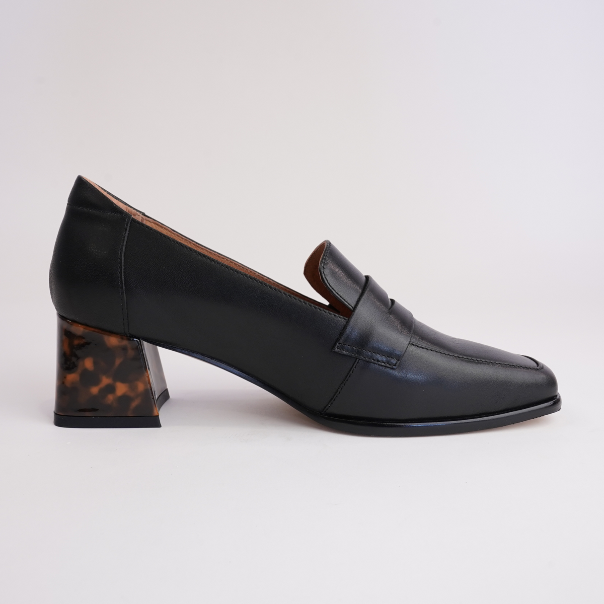 Pavon Black Leather Heeled Loafers - BRESLEY | Shouz