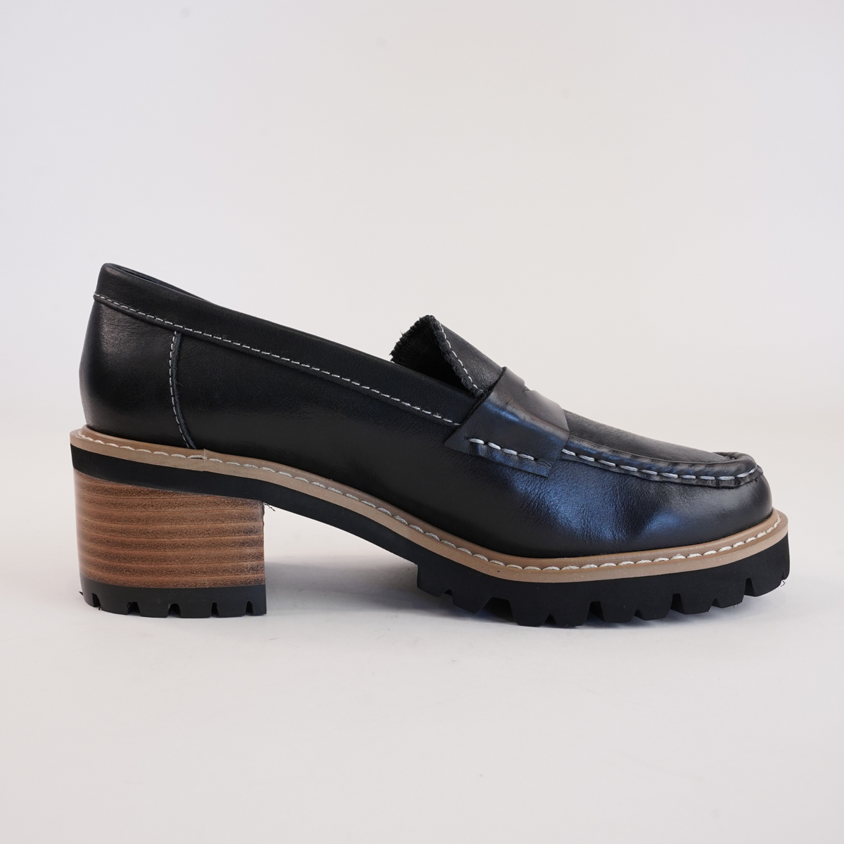 Merrel Black/ Natural Heeled Loafers