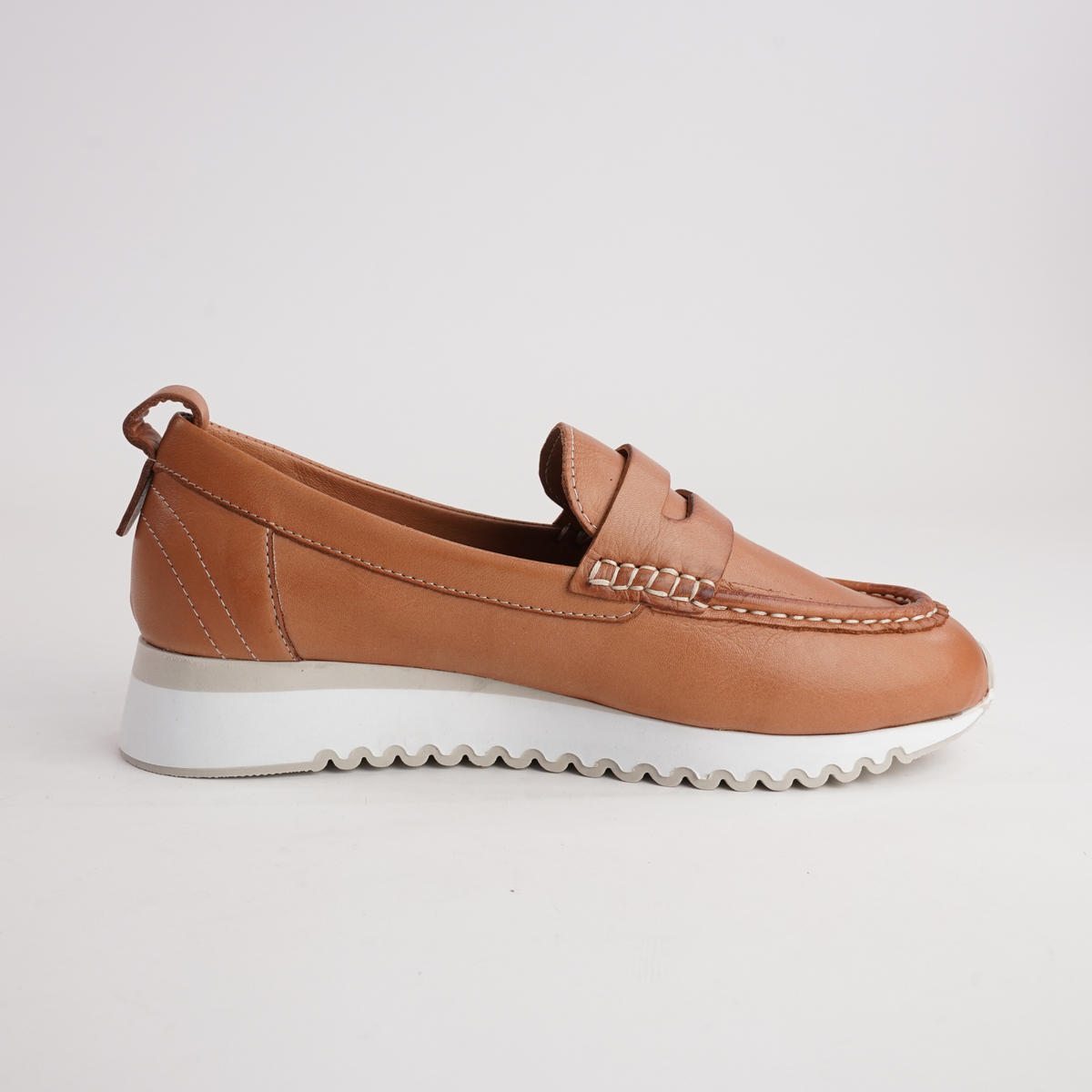 Peggy Coconut Leather Loafers