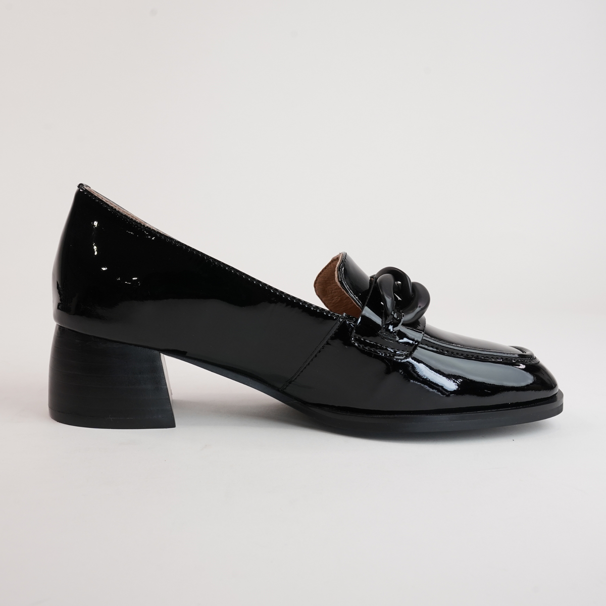 Nomass Black Patent Leather Heeled Loafers - DJANGO AND JULIETTE | Shouz