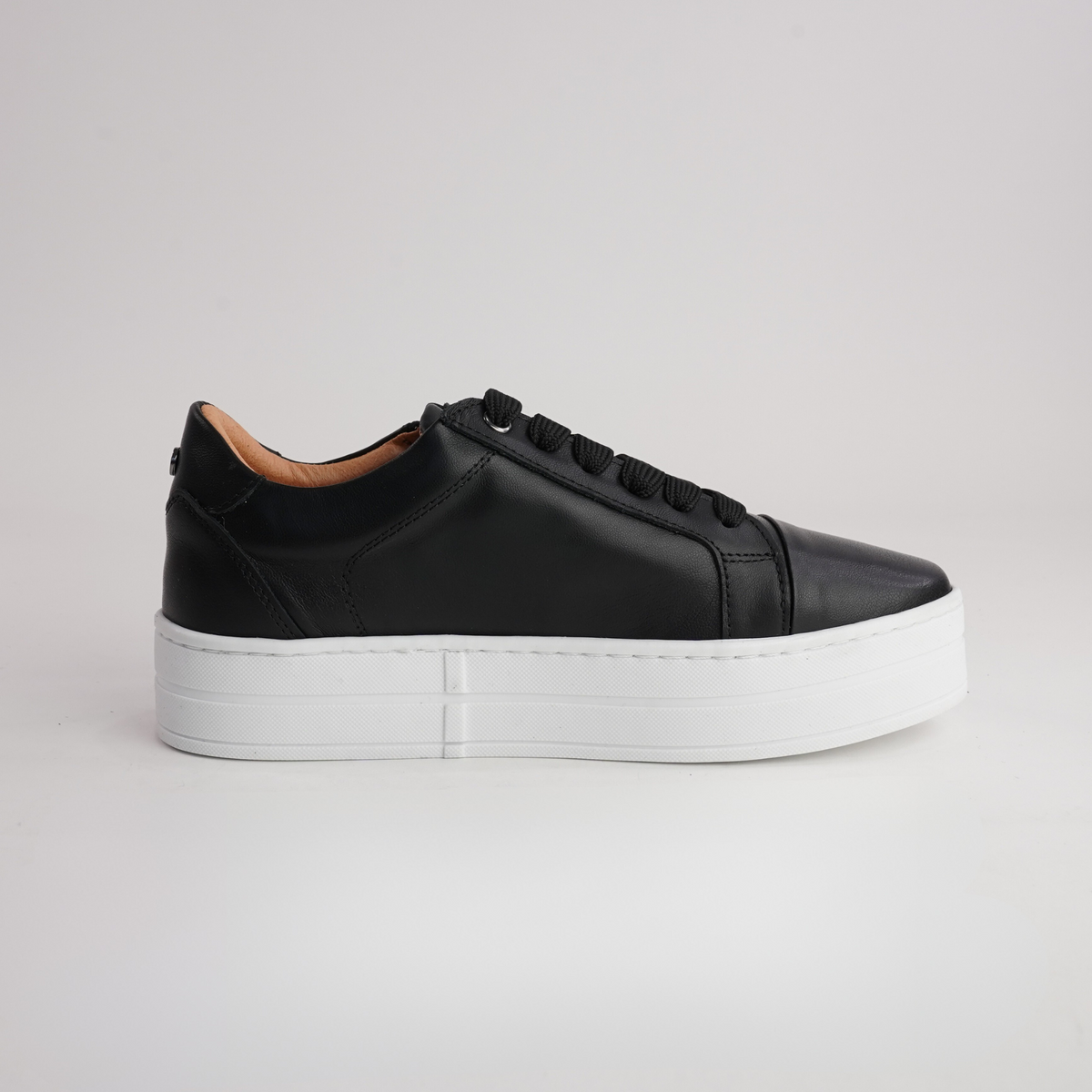 Abbey Black Leather Sneakers
