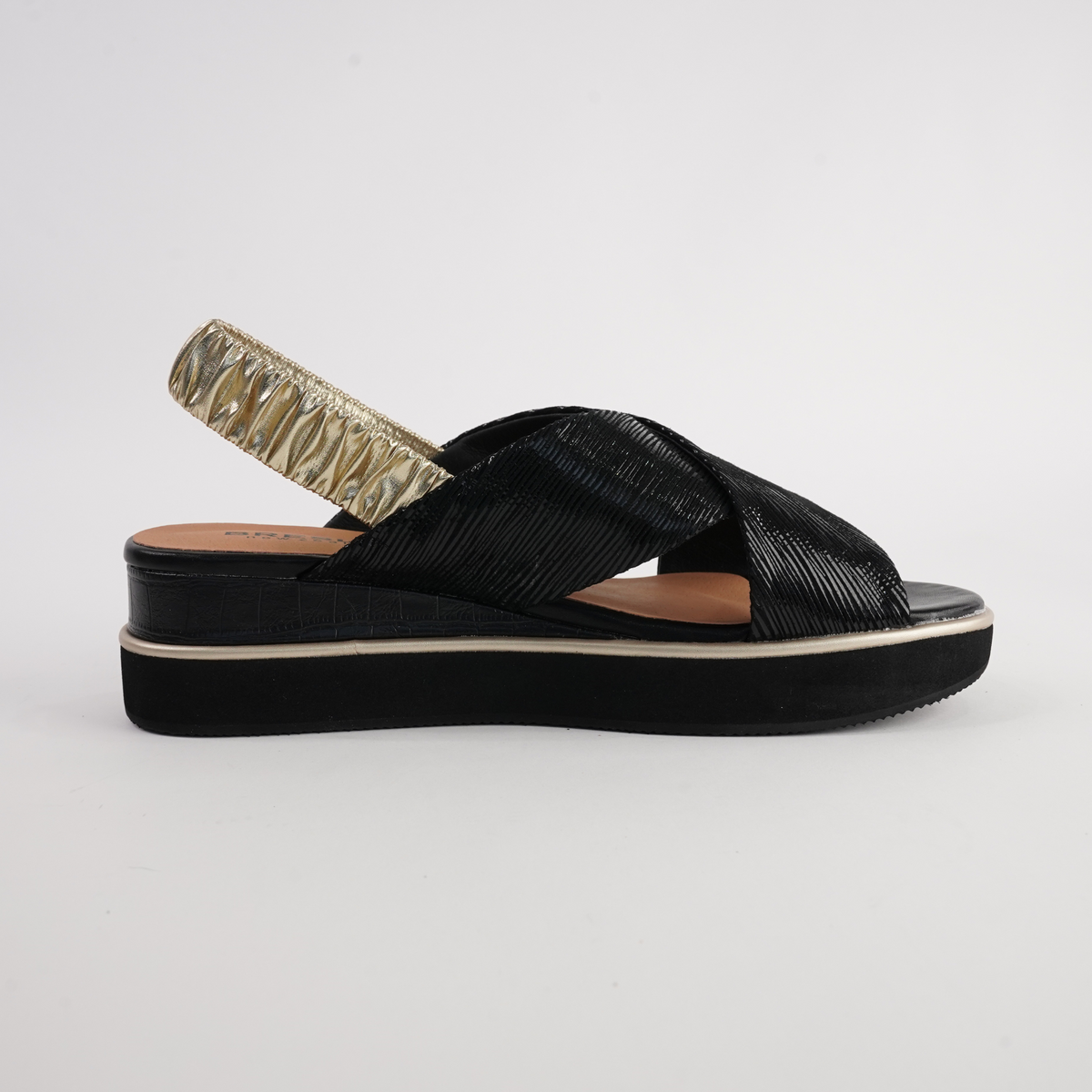 Debacle Black/ Gold Leather Sandals - BRESLEY | Shouz