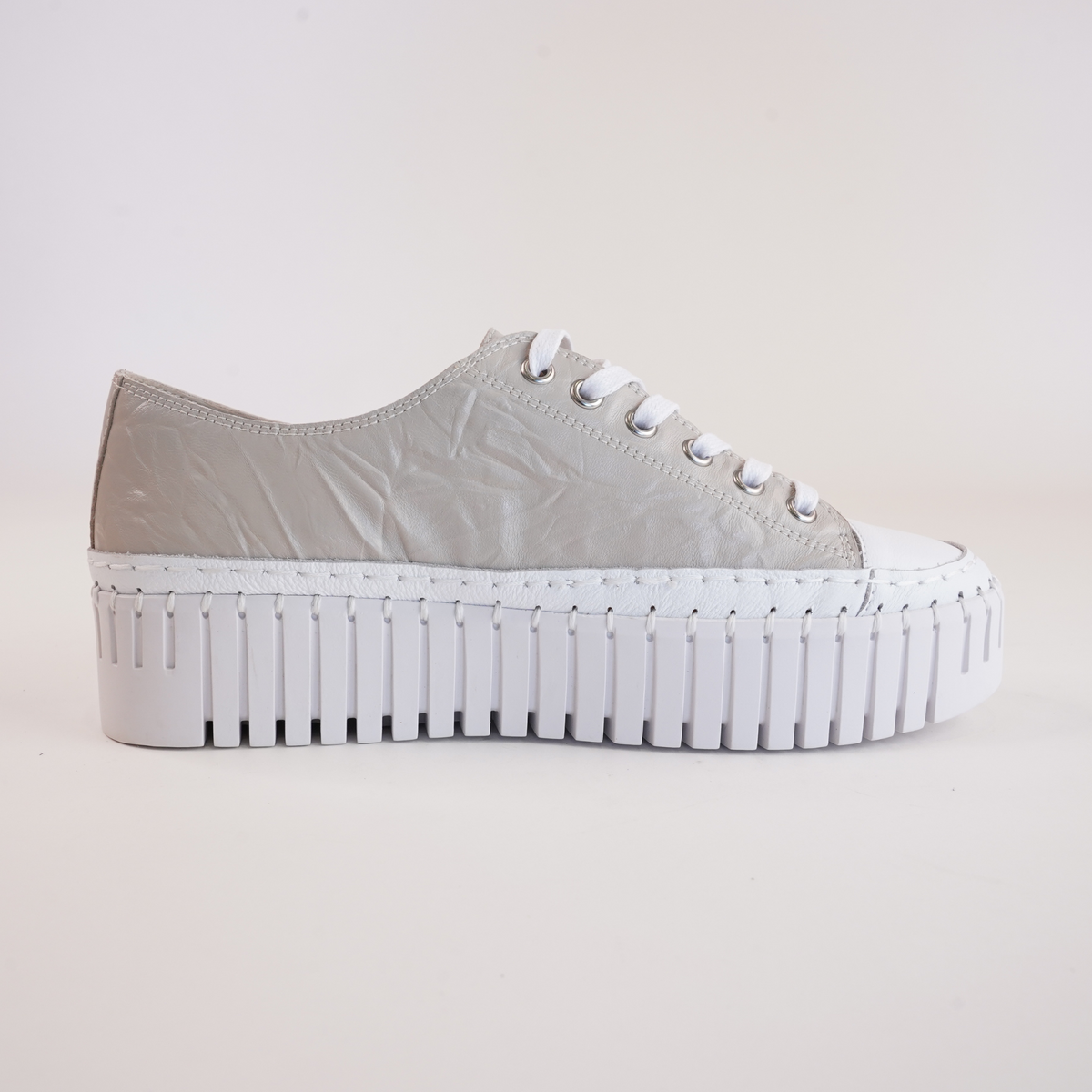 Baselo White/ Almond Leather Sneakers - DJANGO AND JULIETTE | Shouz