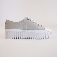 Baselo White/ Almond Leather Sneakers