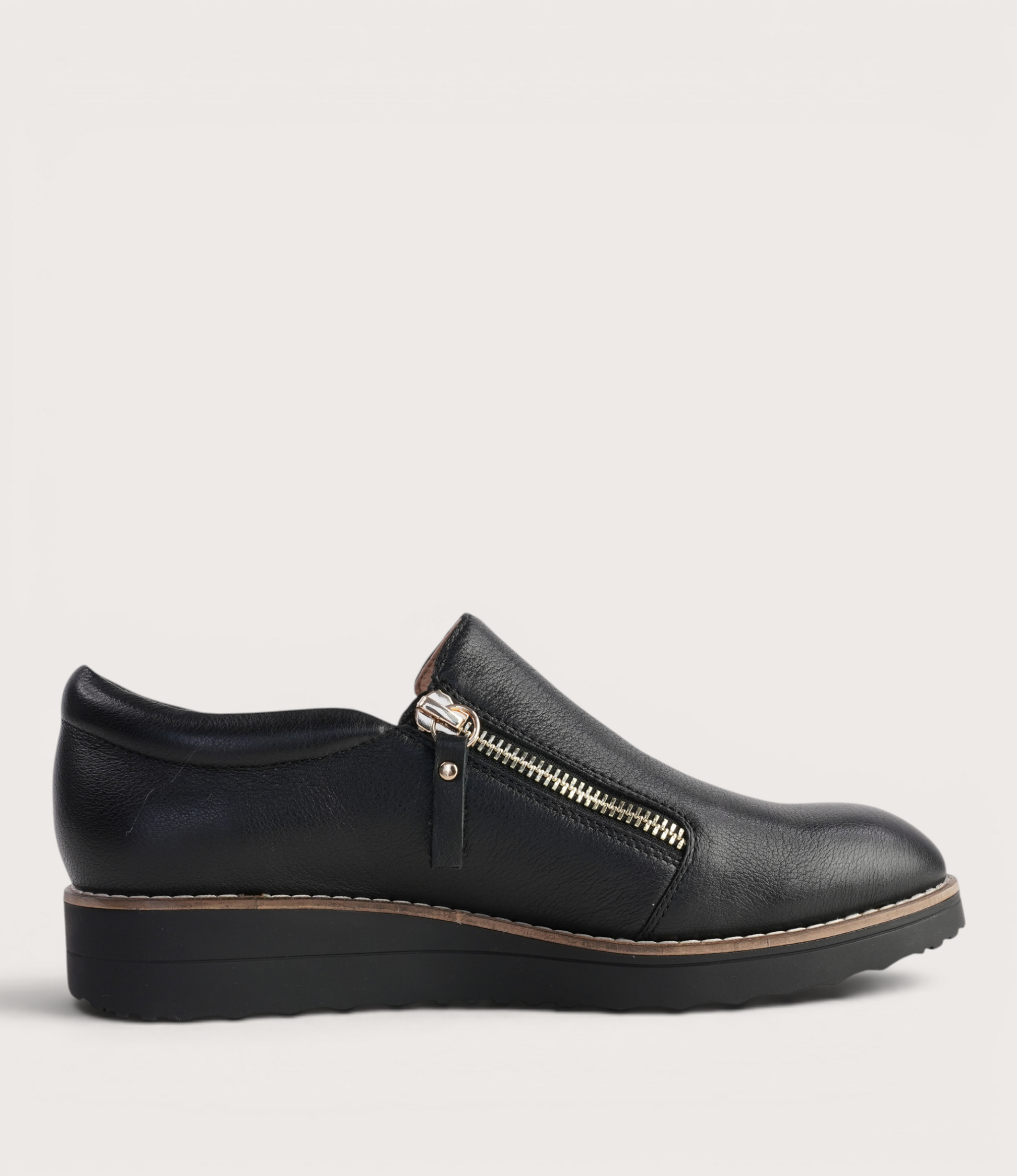 Ostel Black Leather Flats
