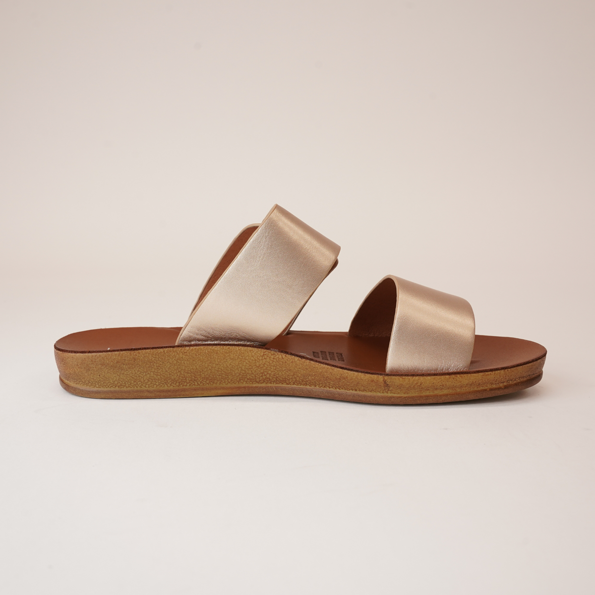 Doti Soft Gold Slides - LOS CABOS | Shouz