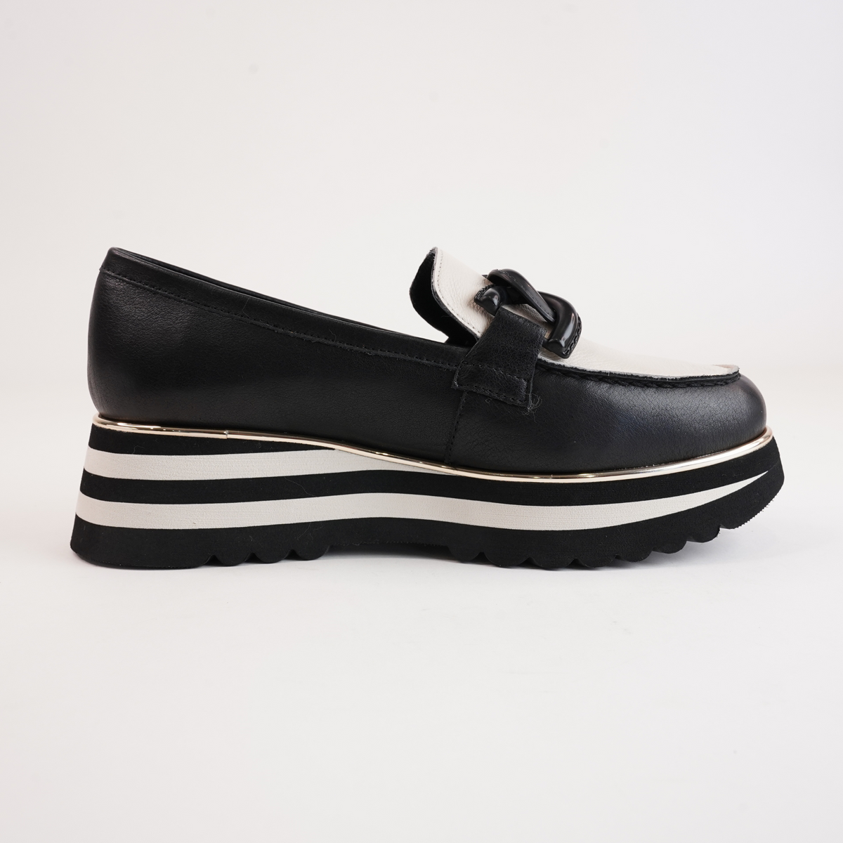 Ealia Black/ Milk Leather Loafers - DJANGO AND JULIETTE | Shouz