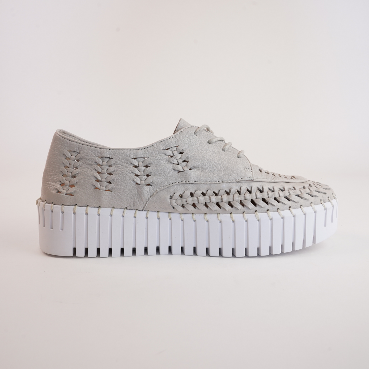 Brodies Almond Leather Sneakers - DJANGO AND JULIETTE | Shouz