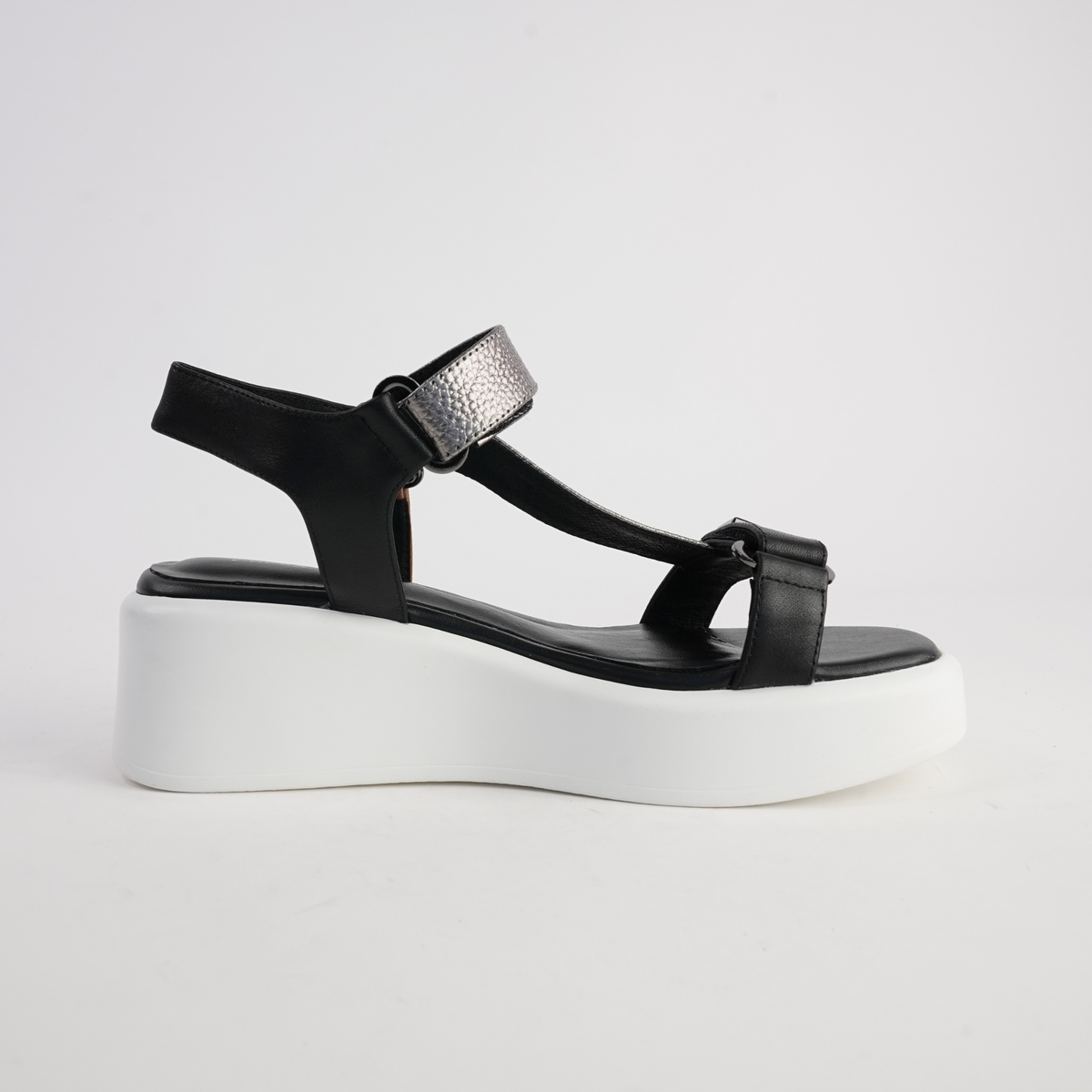 Roz Black/ Silver Leather Sandals - EMMA KATE | Shouz