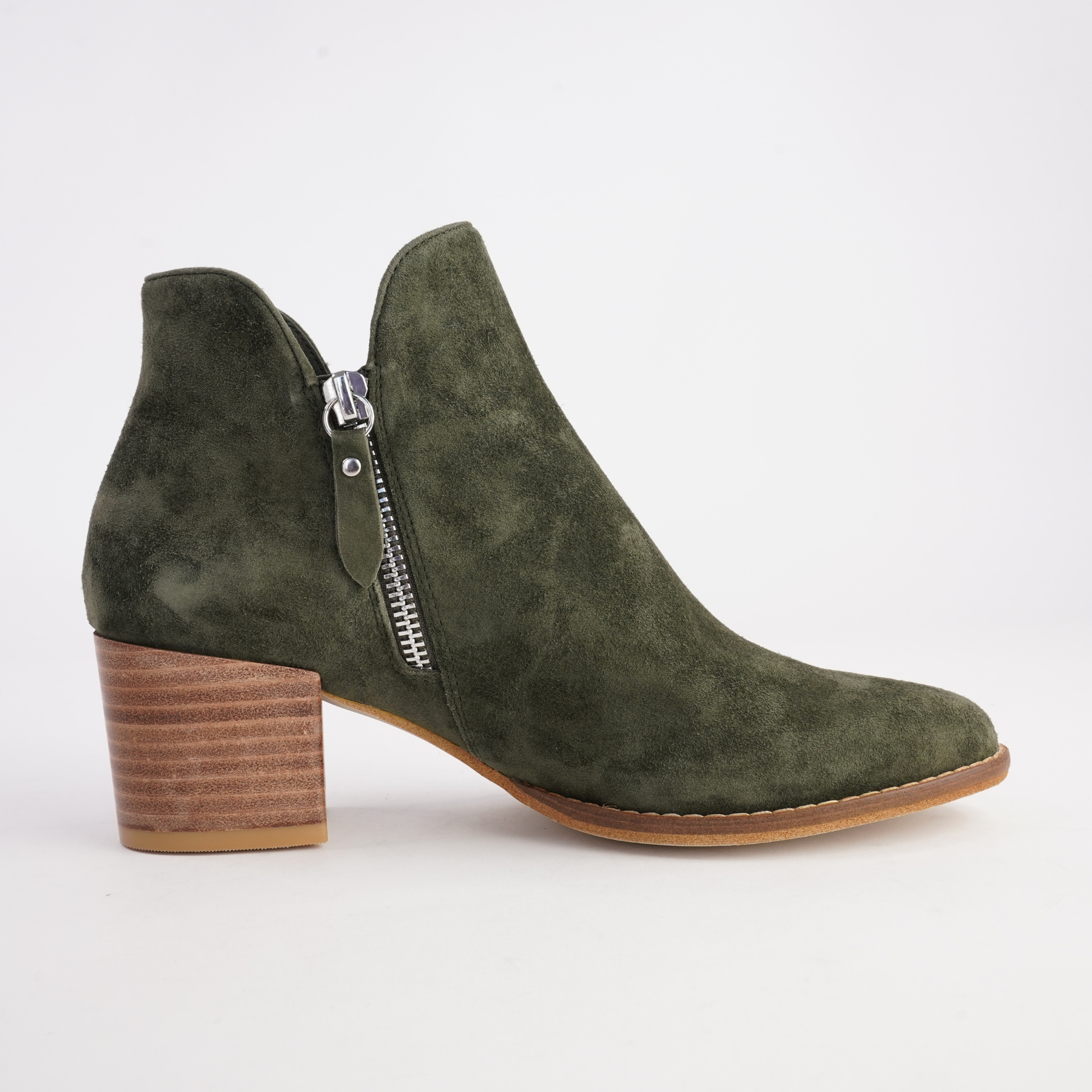 Mitysue Khaki Suede Boots - DJANGO AND JULIETTE | Shouz