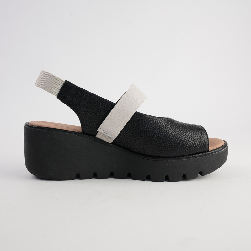 Pollen Black/ Bone Leather Sandals