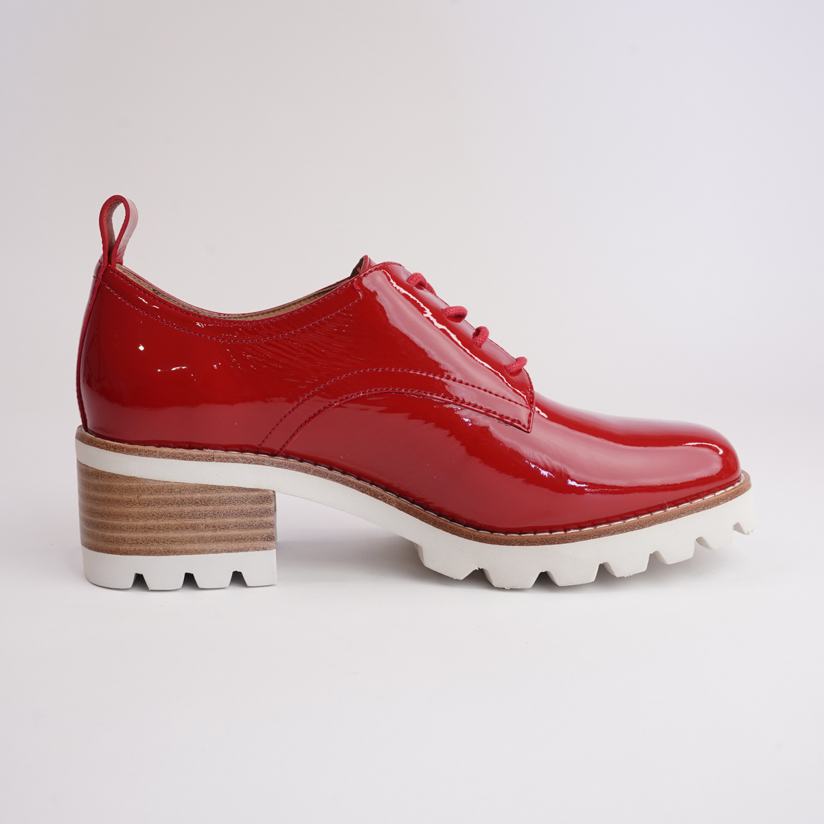 Daya Red Crinkle Patent Leather Brougues - BRESLEY | Shouz