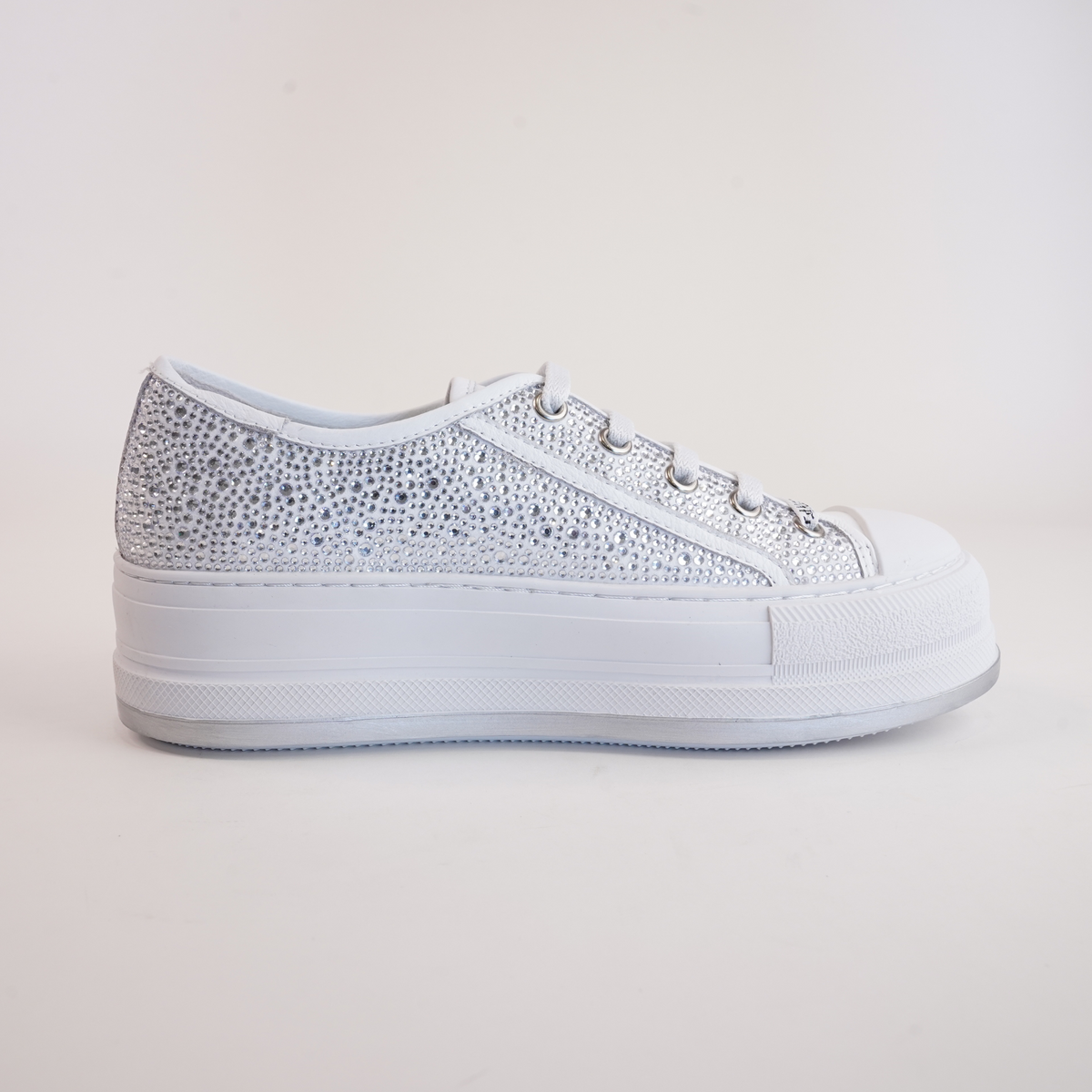 Gillers White/ Silver Jewels Sneakers - DJANGO AND JULIETTE | Shouz
