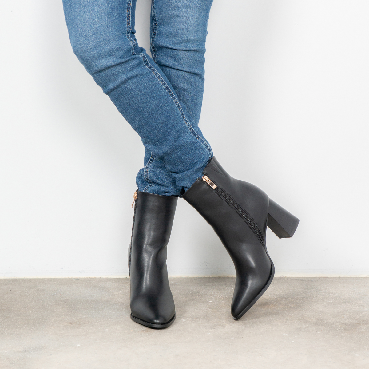 Kaysen Black Ankle Boots