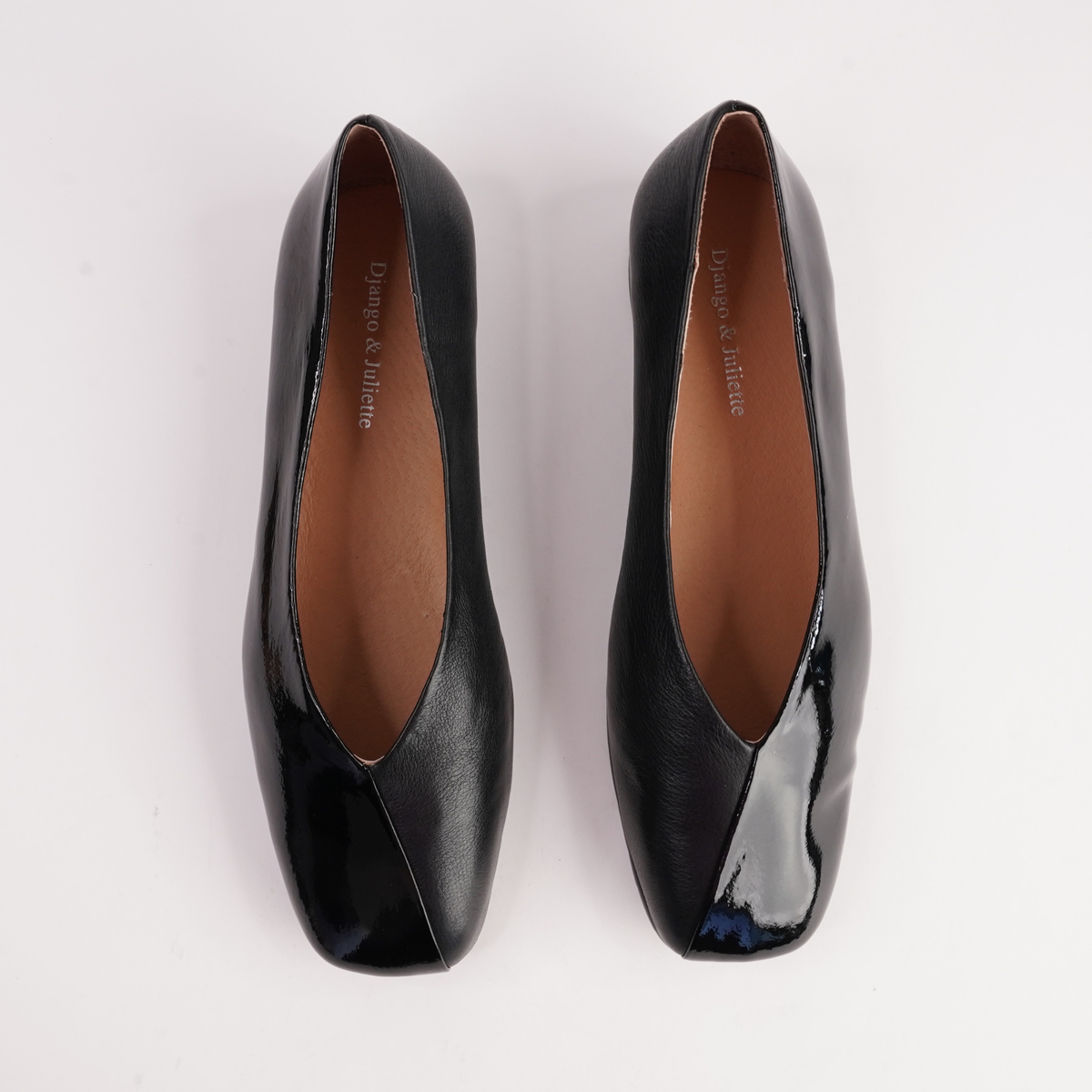 Paydes Black Patent/ Black Leather Flats - DJANGO AND JULIETTE | Shouz