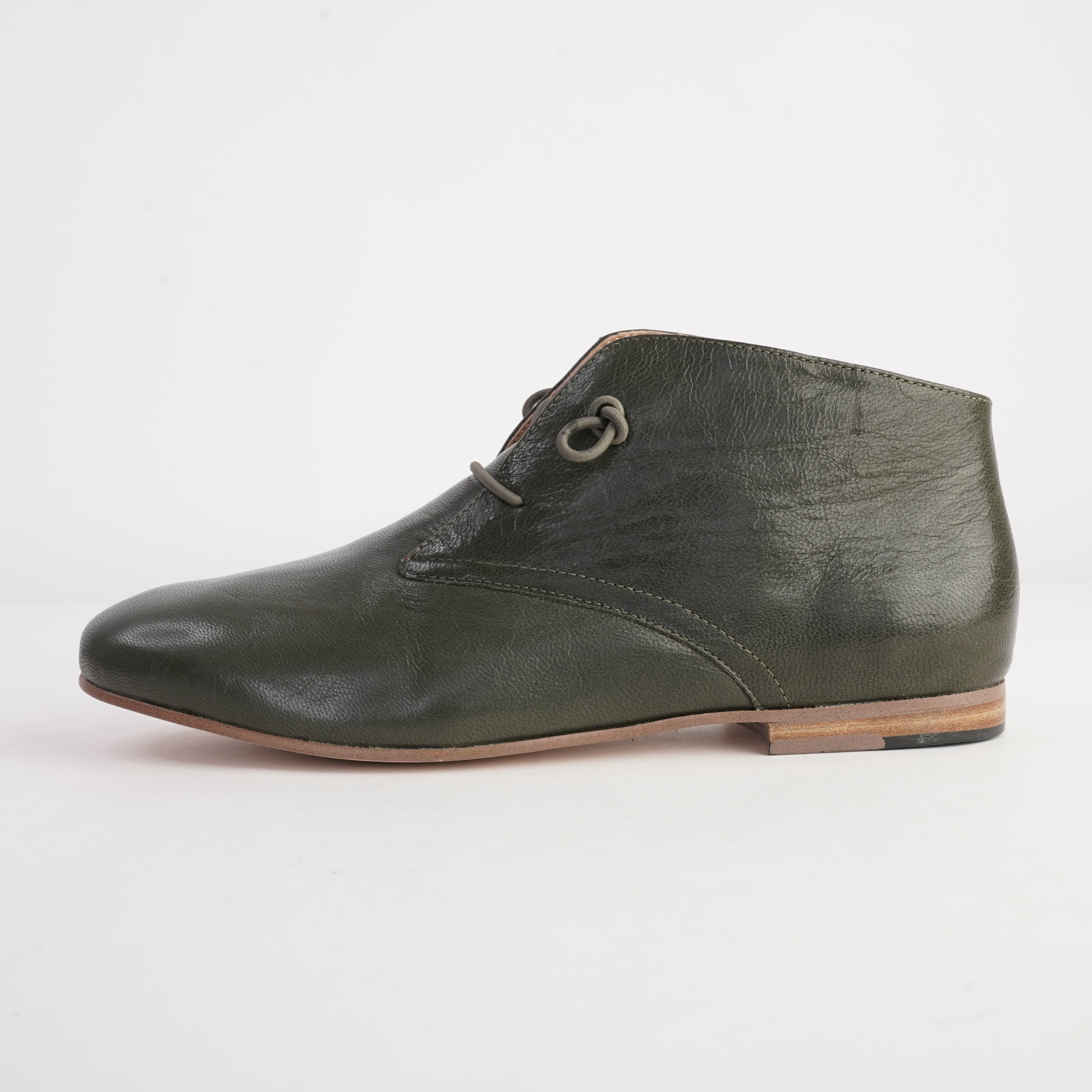 Ujala Olive Polish Leather Flats - DJANGO AND JULIETTE | Shouz