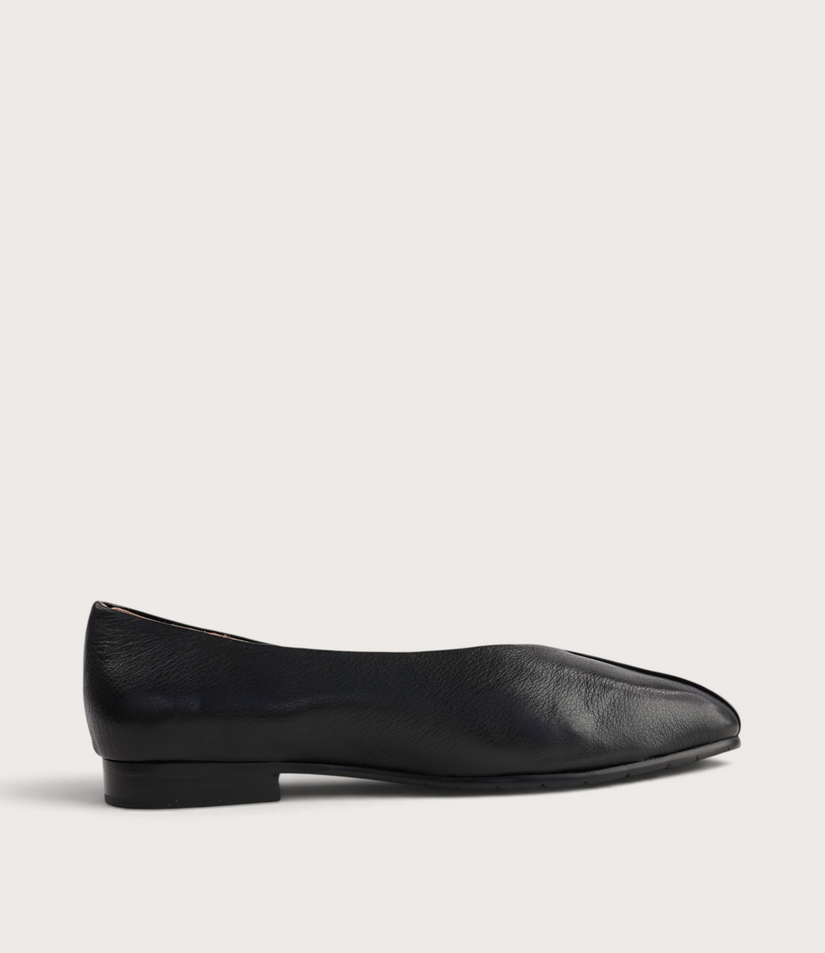 Paydes Black Patent/ Black Leather Flats