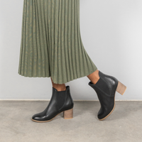 Sadore Black / Natural Leather Ankle Boots