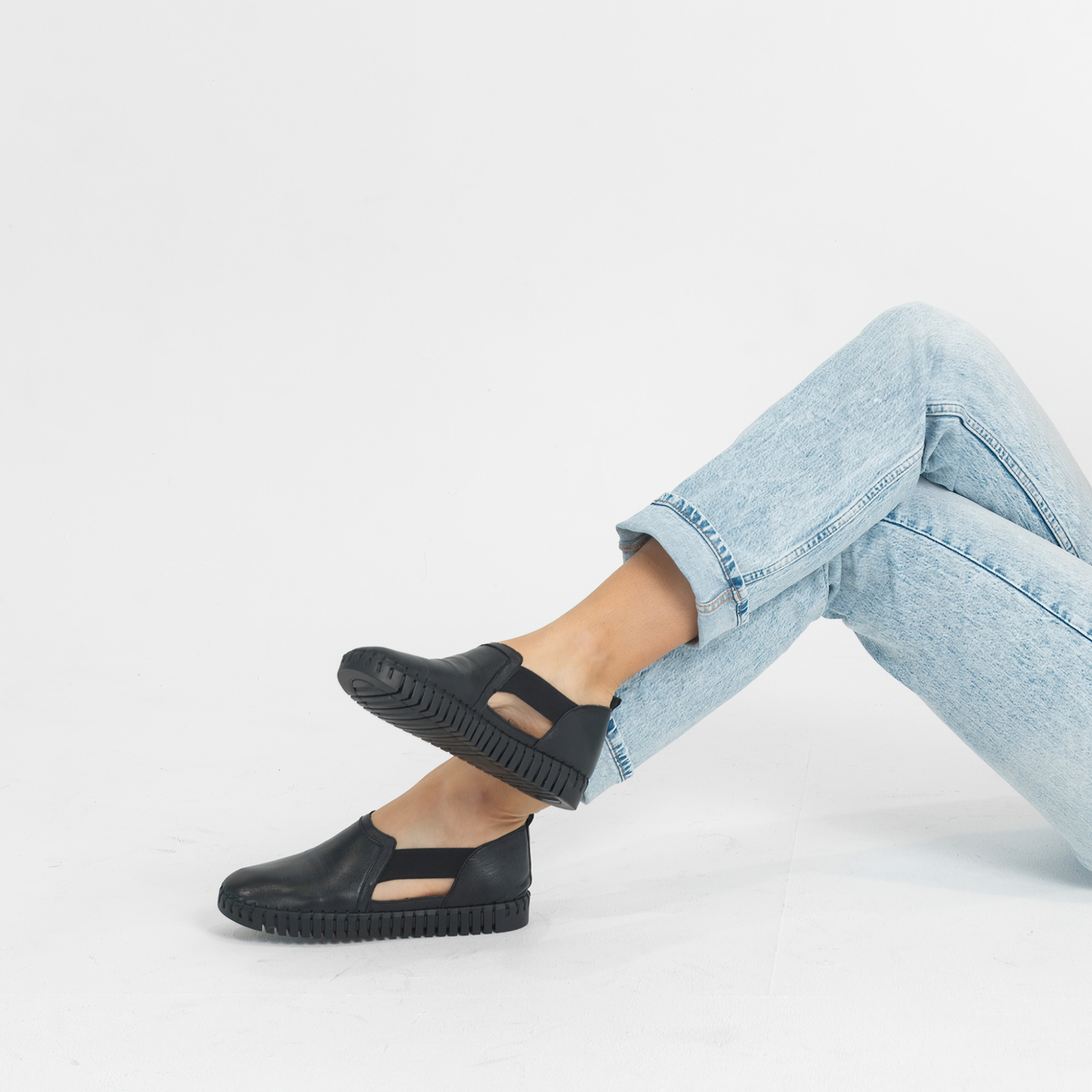 Harmless Black/ Black Sole Leather Sneakers