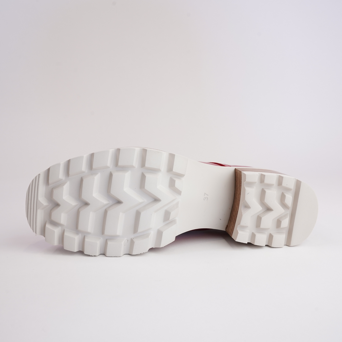 Daya Red Crinkle Patent Leather Brougues - BRESLEY | Shouz