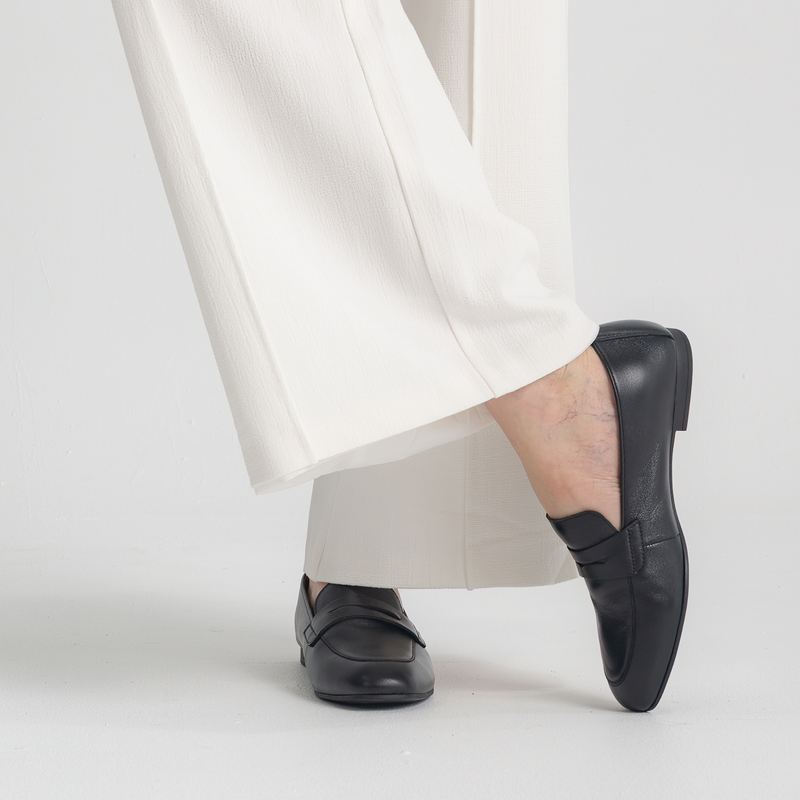Eleanor Black Leather Loafers