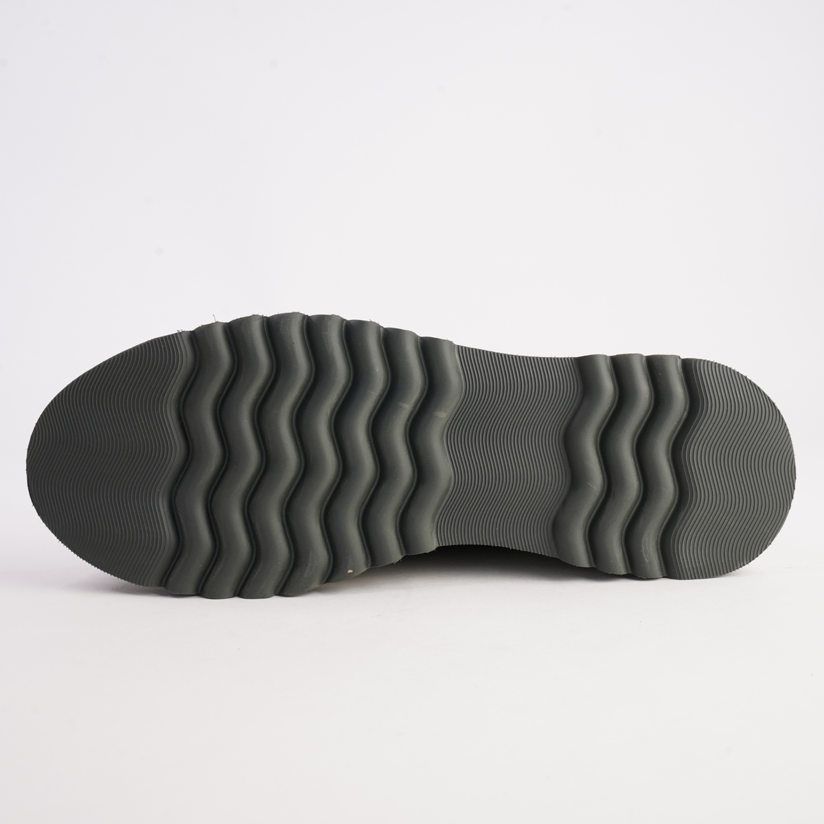 Eammes Olive/ Milk Leather Sneakers