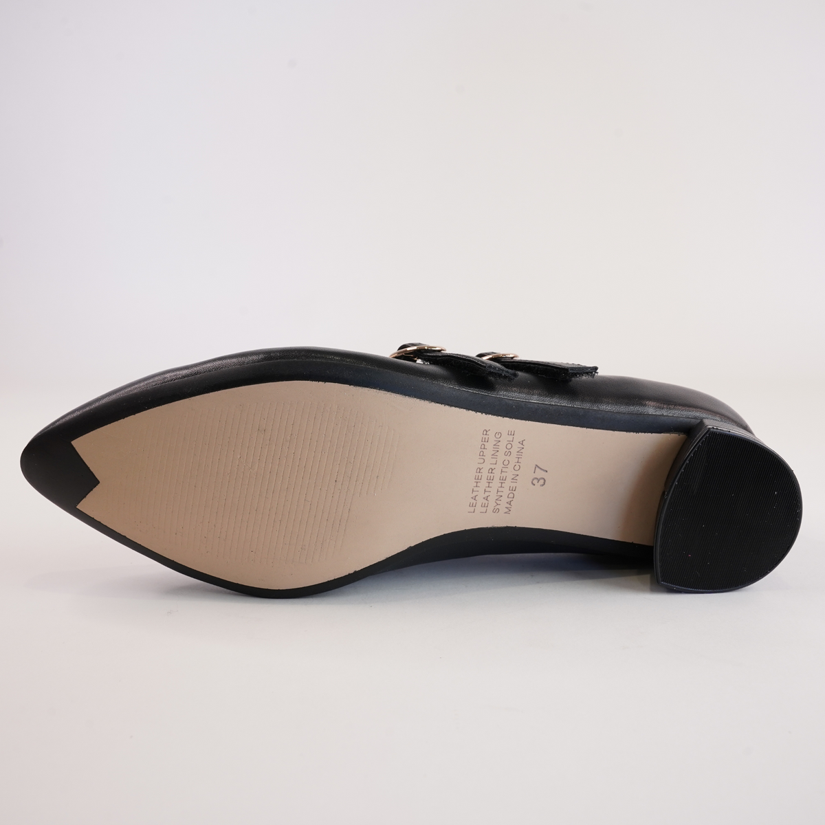 Fuela Black Leather Flats - DJANGO AND JULIETTE | Shouz