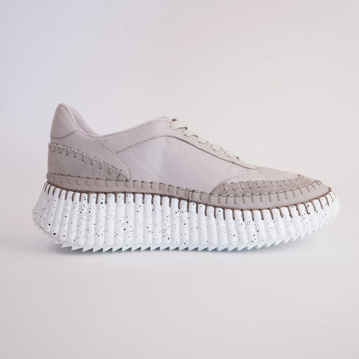 Cobus Nougat Leather Sneakers - DJANGO AND JULIETTE | Shouz