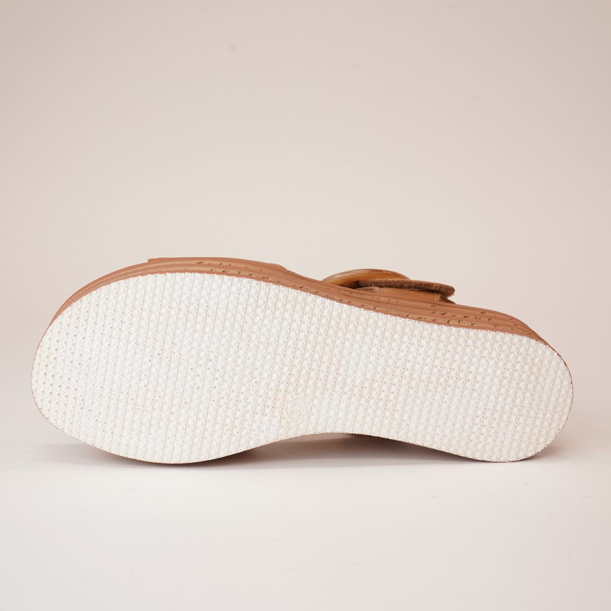 Cubbie Dark Tan Leather Sandals - DJANGO AND JULIETTE | Shouz