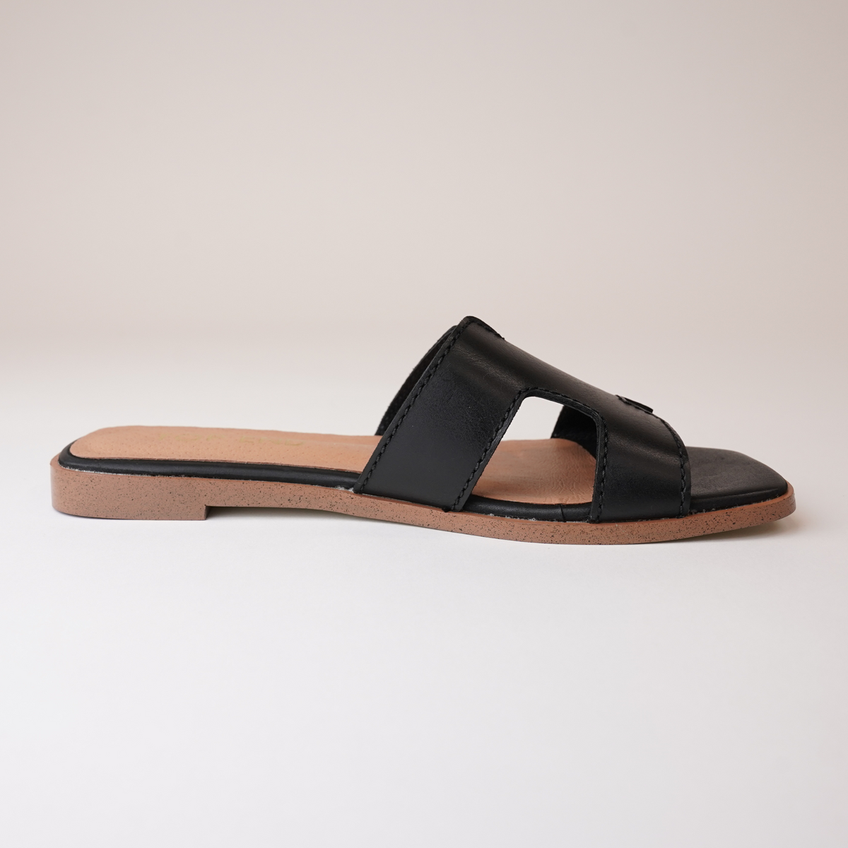 Lycha Black Leather Slides - TOP END | Shouz