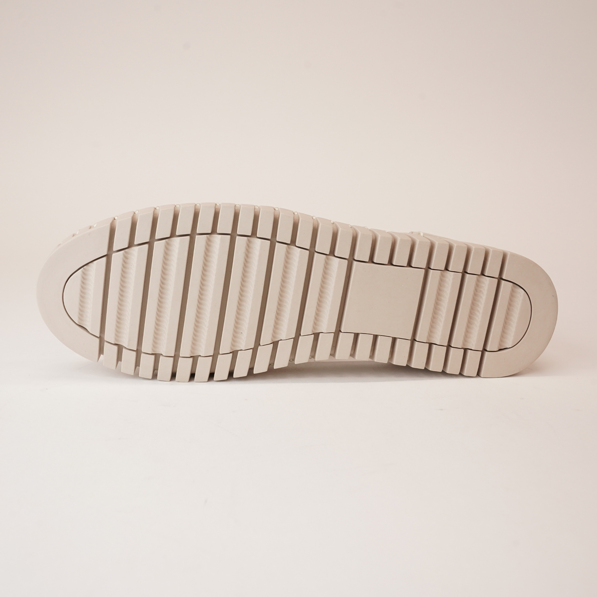 Habiki Almond Leather Sneakers - DJANGO AND JULIETTE | Shouz