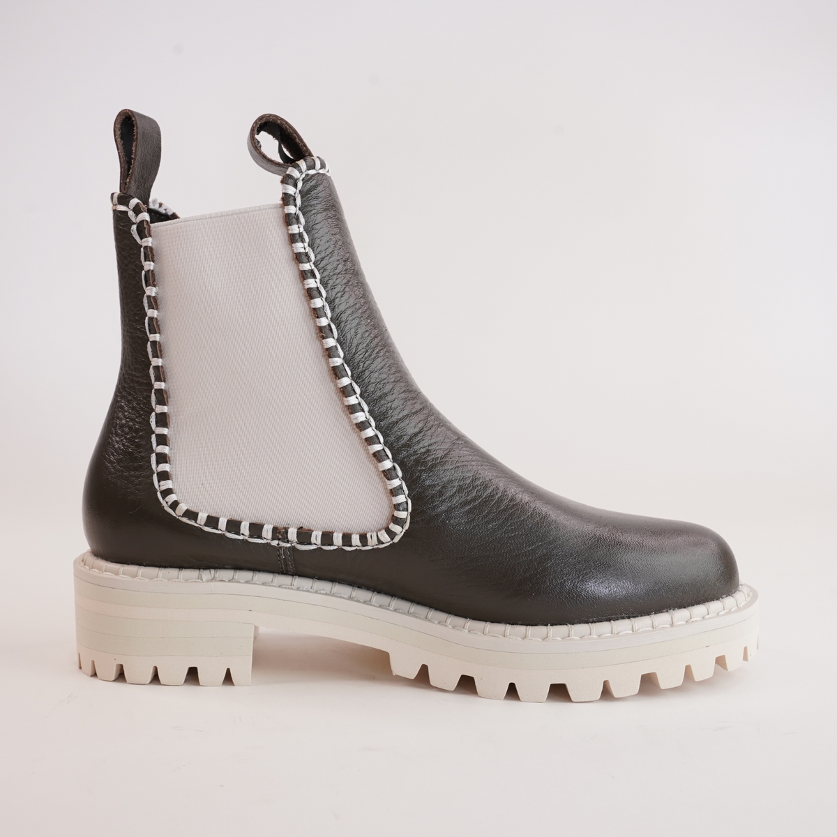Dodge Khaki Leather Ankle Boots - BRESLEY | Shouz