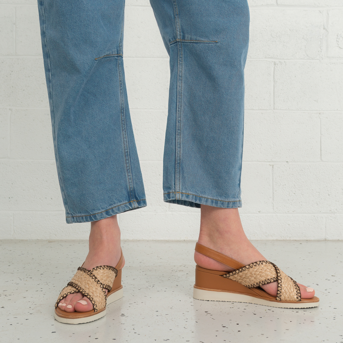 Shayna Tan Combo Leather Sandals - BRESLEY | Shouz