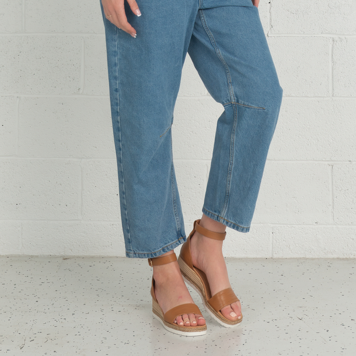 Idola Dark Tan Leather Wedges - DJANGO AND JULIETTE | Shouz