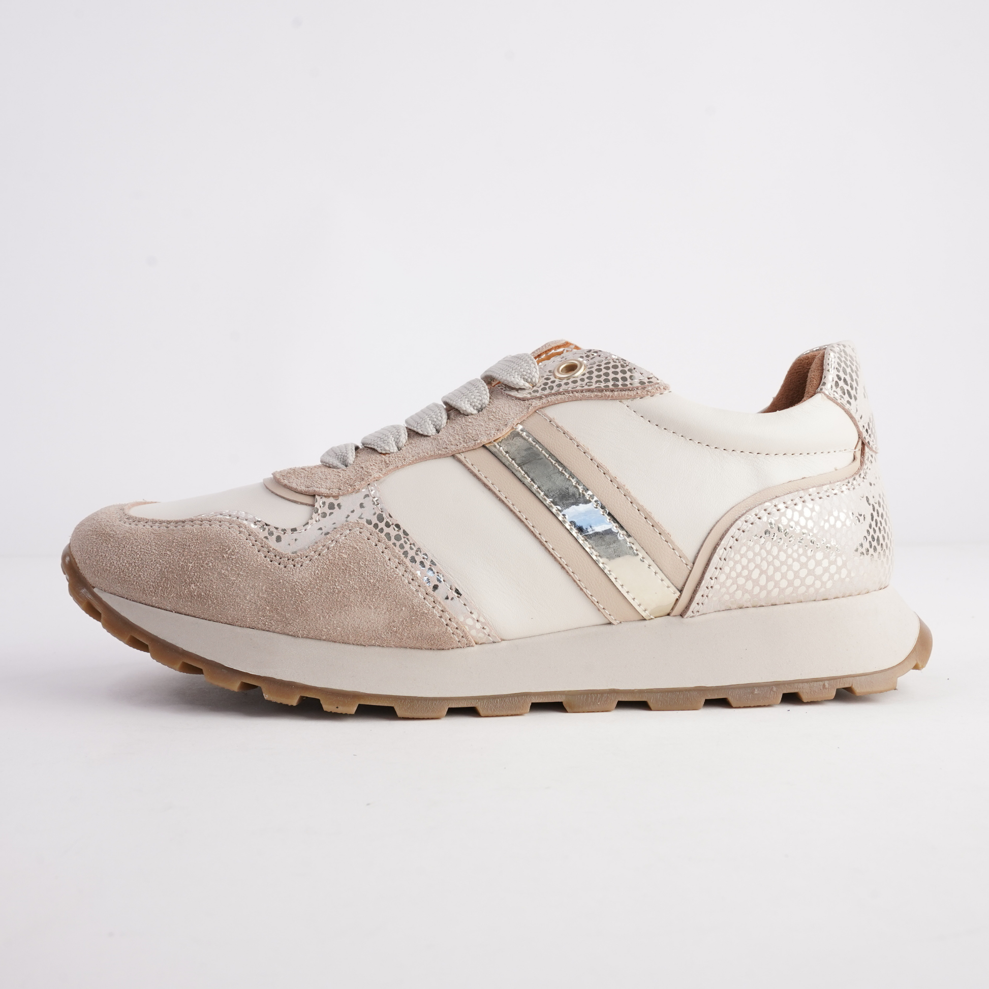 Murphy Crema Combo Leather Sneakers - SALA | Shouz