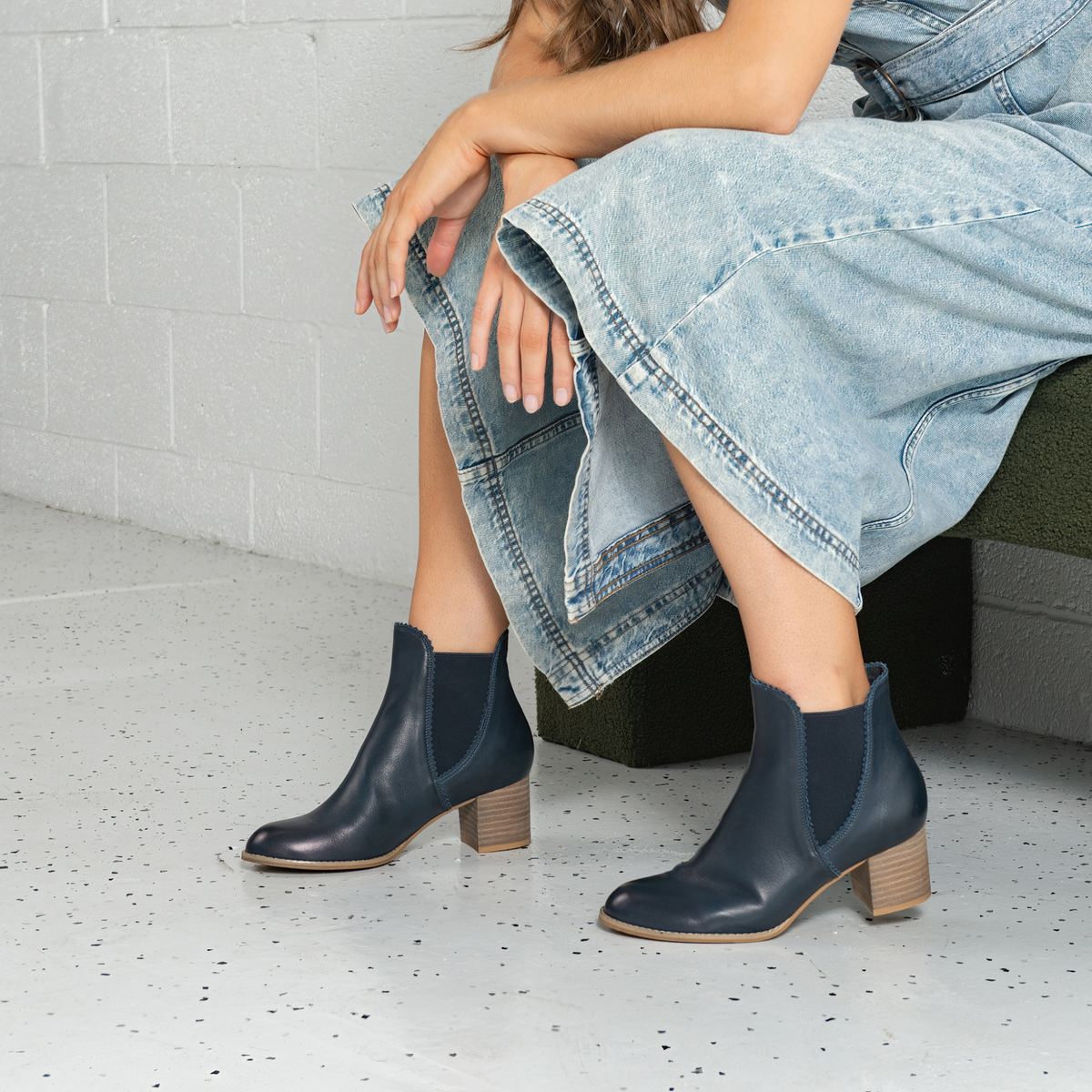 Sadore Navy Leather Ankle Boots