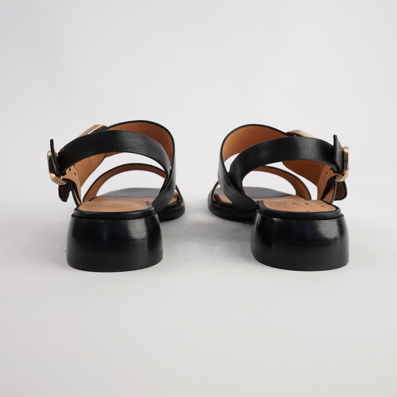 Ikam Black Leather Sandals