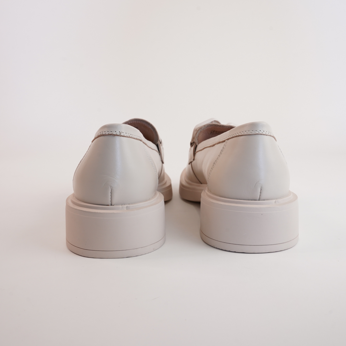Ishie Almond Leather Loafers - DJANGO AND JULIETTE | Shouz
